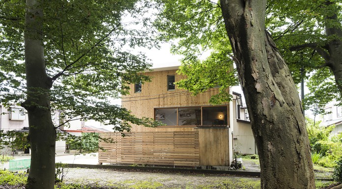 “House to Catch the Tree” บ้านน้อยอิงแอบธรรมชาติ