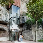 carles-enrich-architecture-gironella-spain-elevator-designboom-06