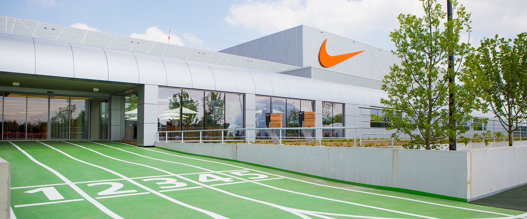 NIKE-karla-otto-logistics-campus-belgium-designboom-header