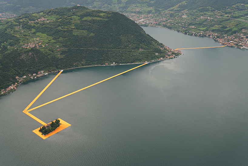 christo-and-jeanne-claude-floating-piers-lake-iseo-italy-designboom-010