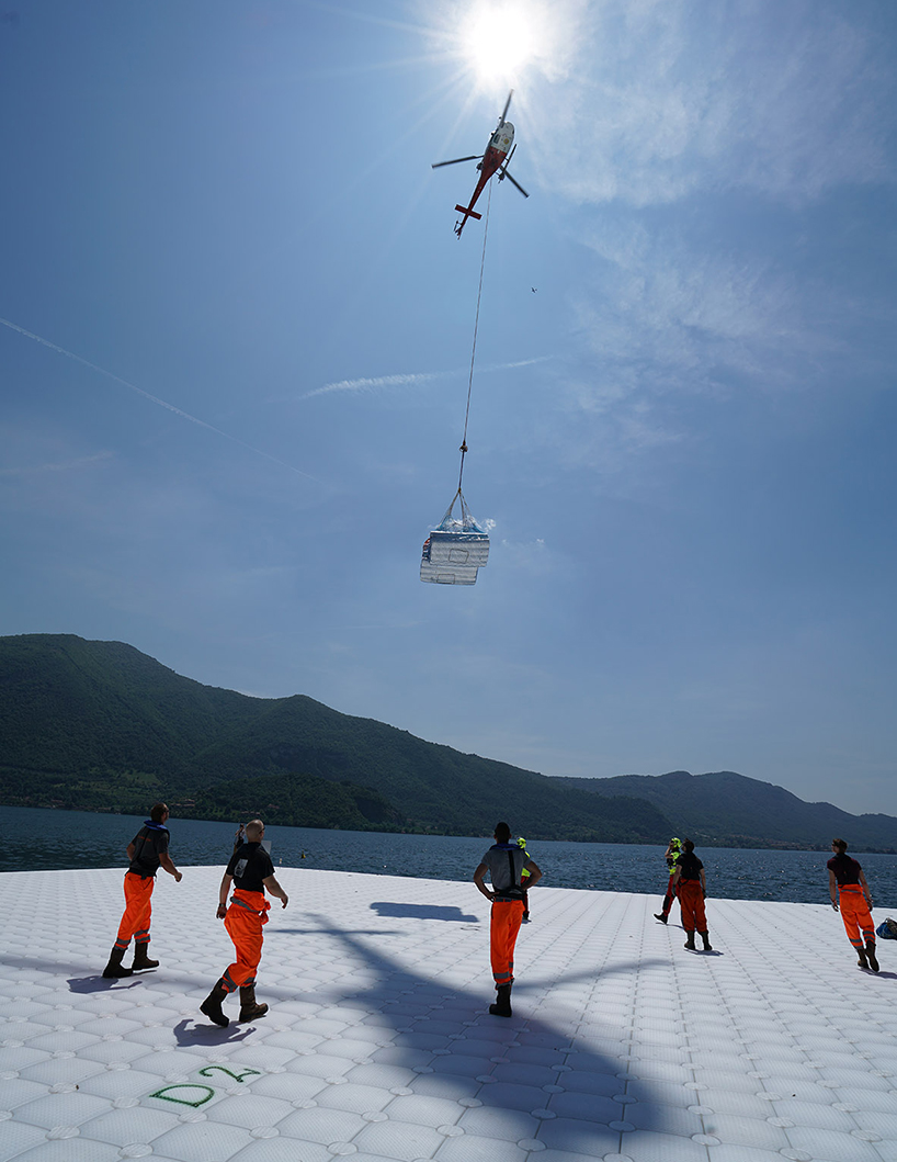 christo-jeanne-claude-floating-piers-lake-iseo-italy-designboom-017