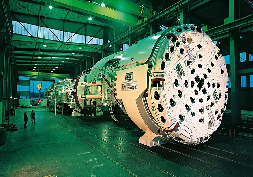 gotthard-base-tunnel-completion-designboom-06-818x573