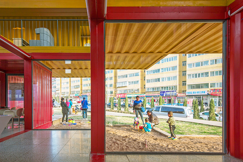 peoples-architecture-office-container-stack-pavilion-dongshan-shanxi-china-designboom-12