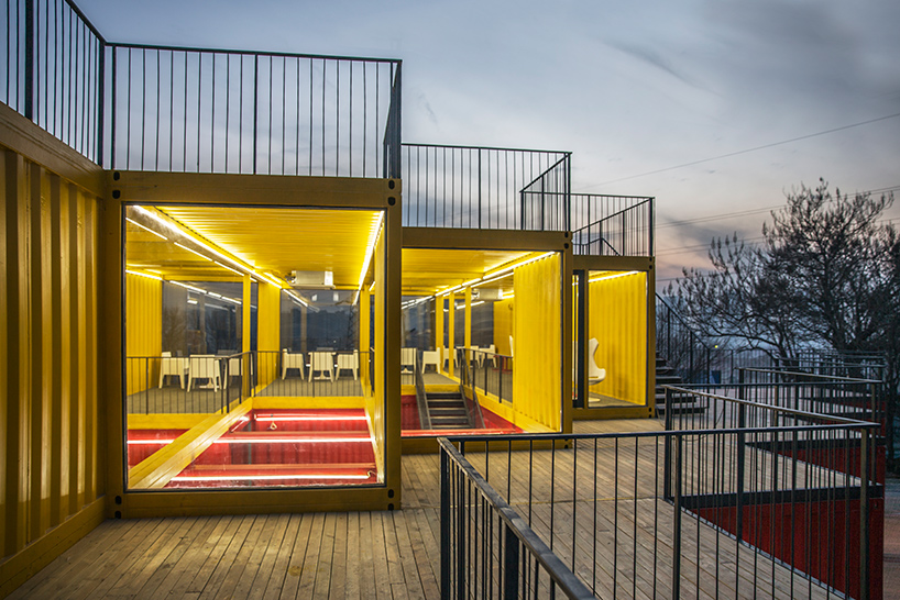 peoples-architecture-office-container-stack-pavilion-dongshan-shanxi-china-designboom-13