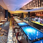 philippe-starck-m-social-singapore-hotel-designboom-09