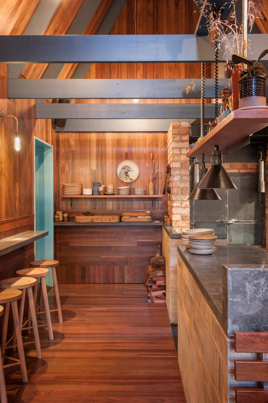 pink-moon-saloon-adelaide-australia-sans-arc-restaurant-bar-kitchen-timber-small_dezeen_dezeen_936_6