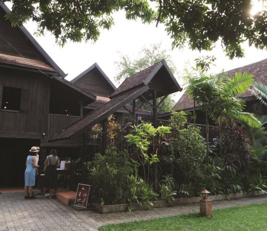 อุ่นรักในเรือนอดีต ‘โฮงเจ้าฟองคำ’