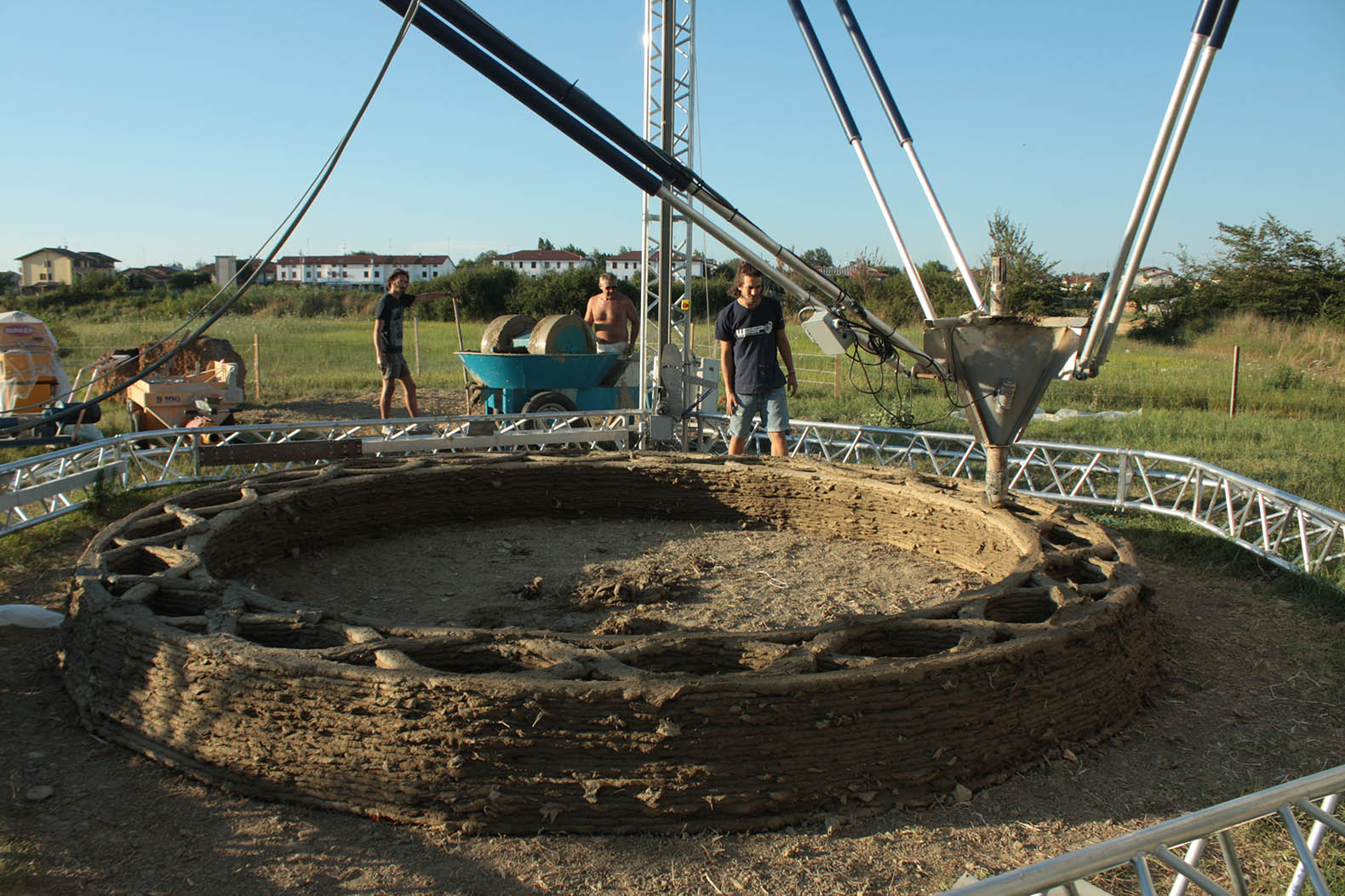 WASP-3D-Printer-Creates-Houses-From-Mud-1