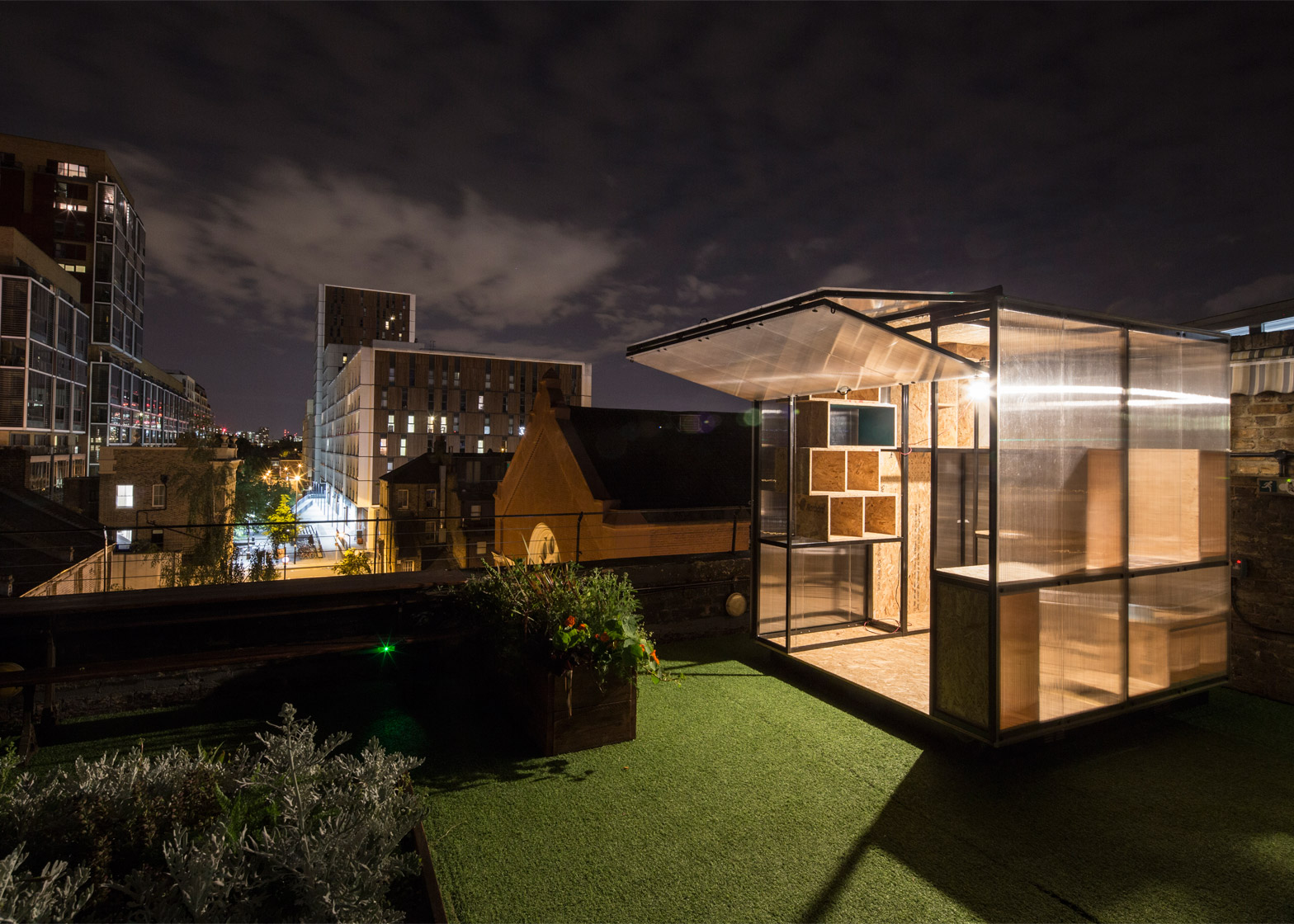 minima-moralia-tomaso-boano-jonas-prismontas-london-installation-social-issues-creativity-pop-up-spaces-architecture-backyards-experiment-modular-steel-new_dezeen_1568_6