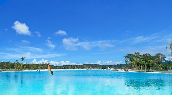 คริสตัล ลากูนส์