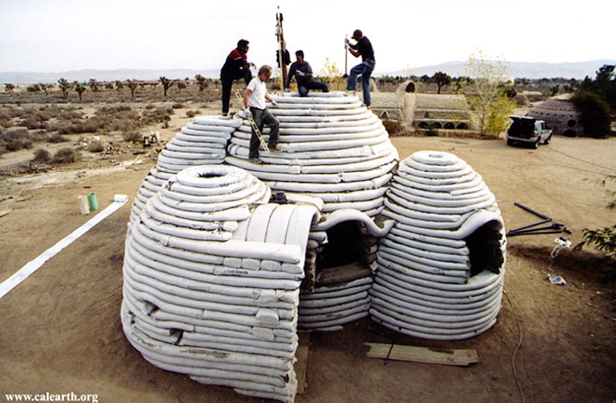 CalEarth-disaster-proof-eco-shelter-11-889x581