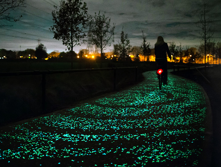 Studio-Roosegaarde-Solar-Bike-Path-Van-Gogh-2