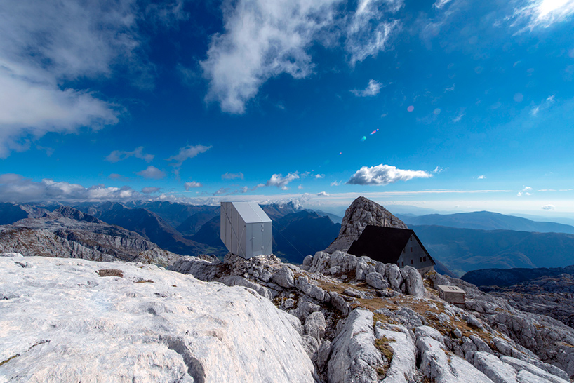 OFIS-kanin-cabin-designboom-02