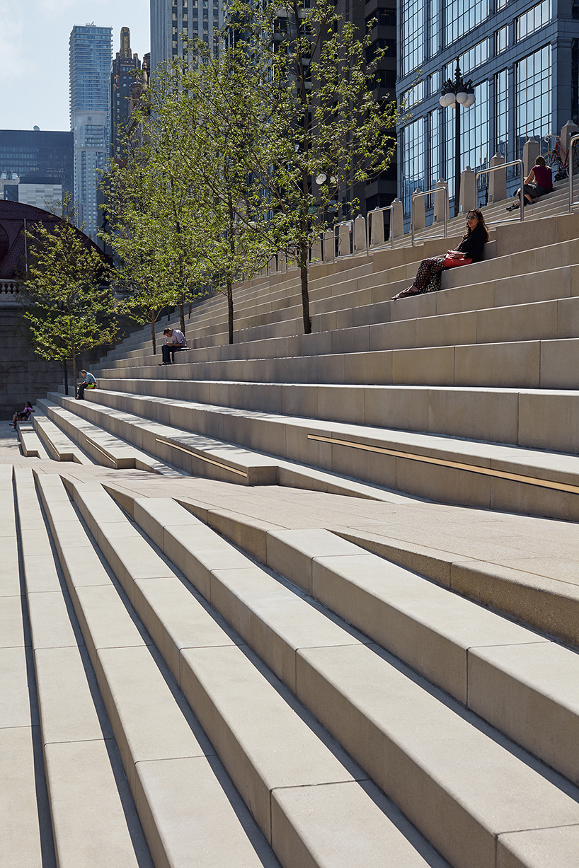 chicago-riverwalk-phase-3-ross-barney-architects-sasaki-associates-designboom-05