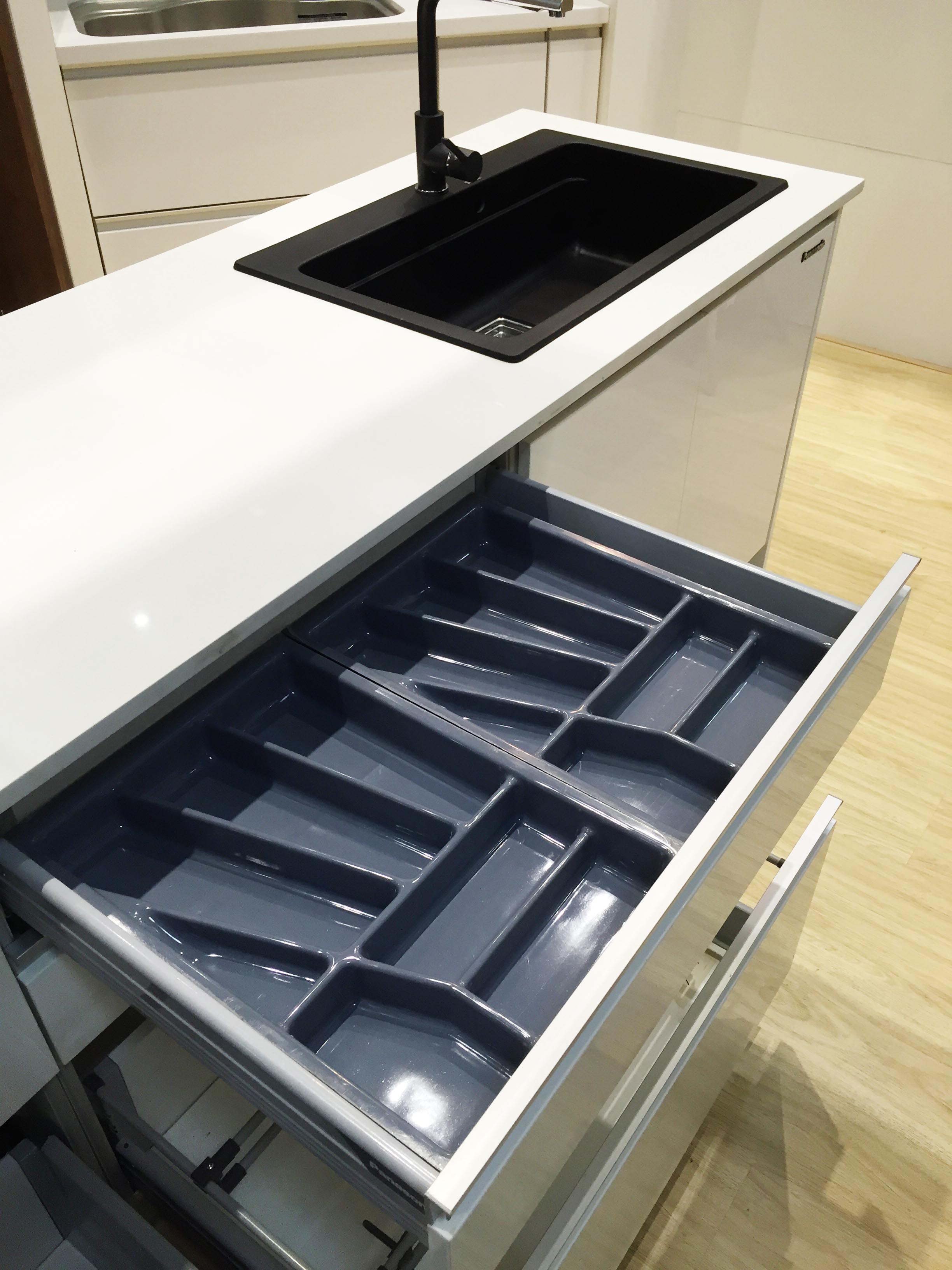 Island Kitchen04