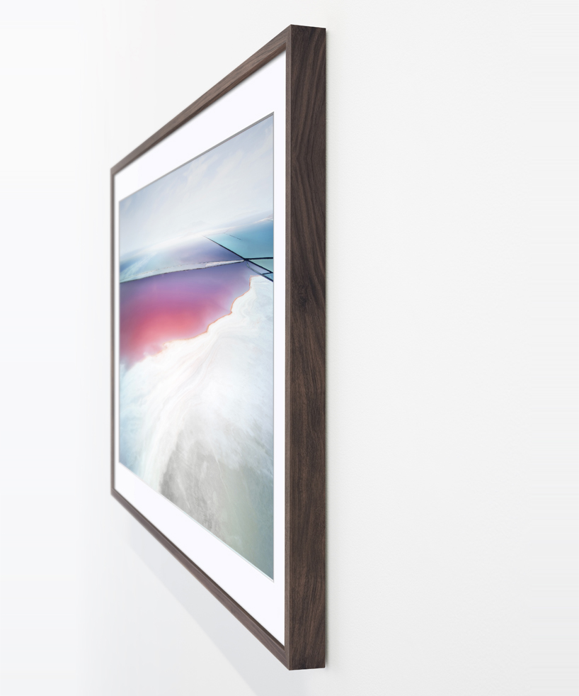 samsung-yves-behar-the-frame-TV-designboom-11