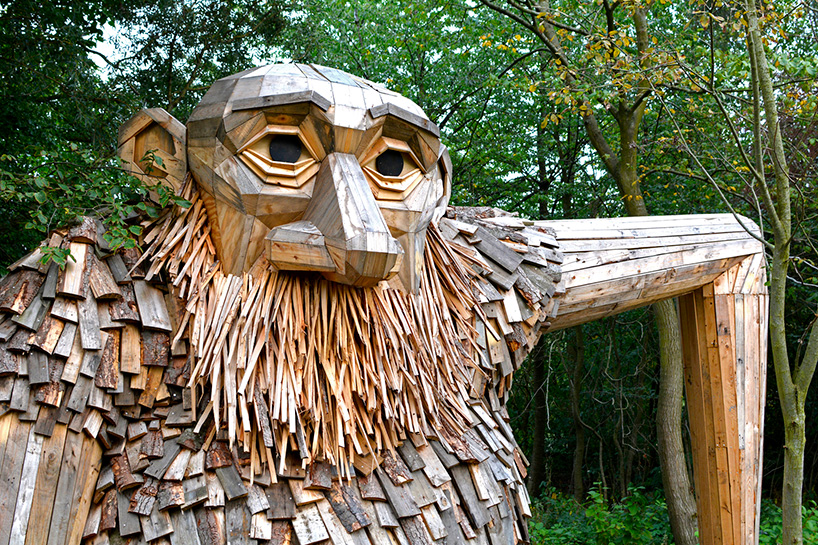 thomas-dambo-forgotten-giants-copenhagen-wooden-sculptures-designboom-04