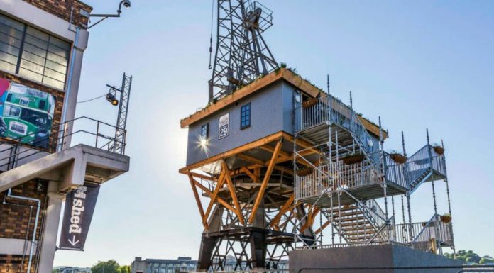 “บ้านบนเครน” สไตล์บ้านสุดแหวกแนว ที่จะทำให้คุณสัมผัสกับวิว 360 องศา