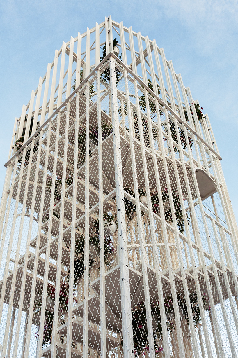 laisne-roussel-flower-pavilion-lyon-architecture-biennale-france-designboom-05