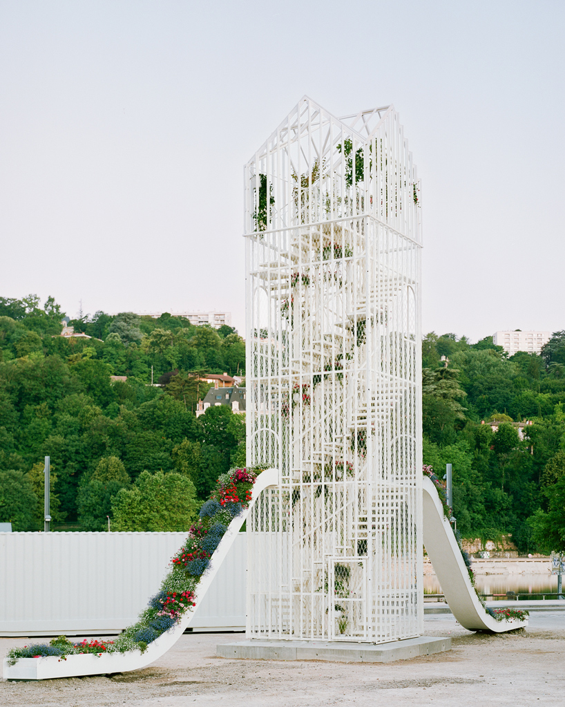 laisne-roussel-flower-pavilion-lyon-architecture-biennale-france-designboom-07