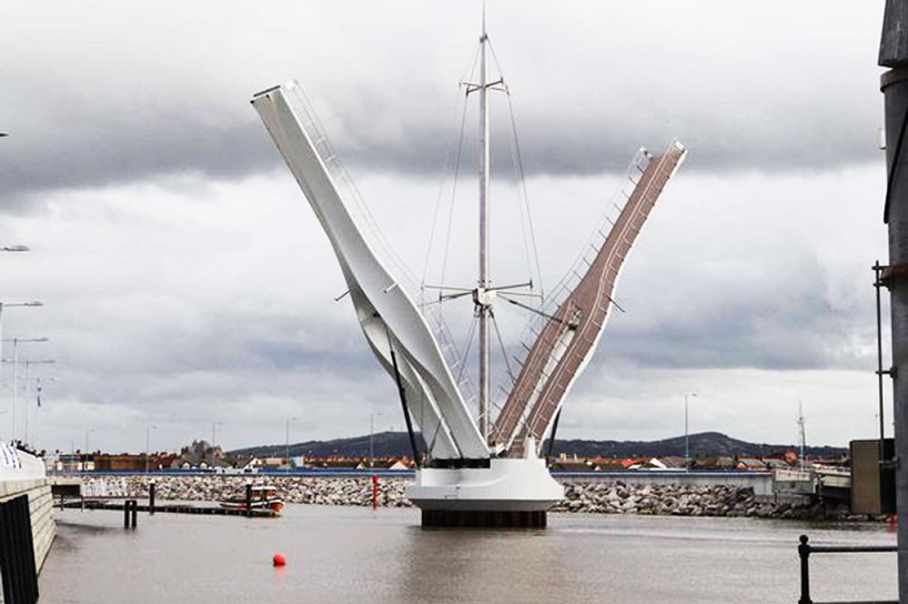 ten-amazing-moving-bridges-around-the-world-designboom-007