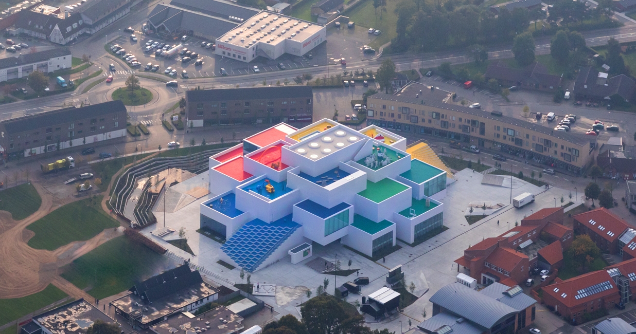 iwan-baan-big-lego-house-denmark-designboom-1800