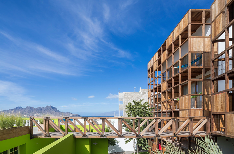 ramos-castellano-arquitectos-terra-lodge-hotel-cabo-verde-designboom-05