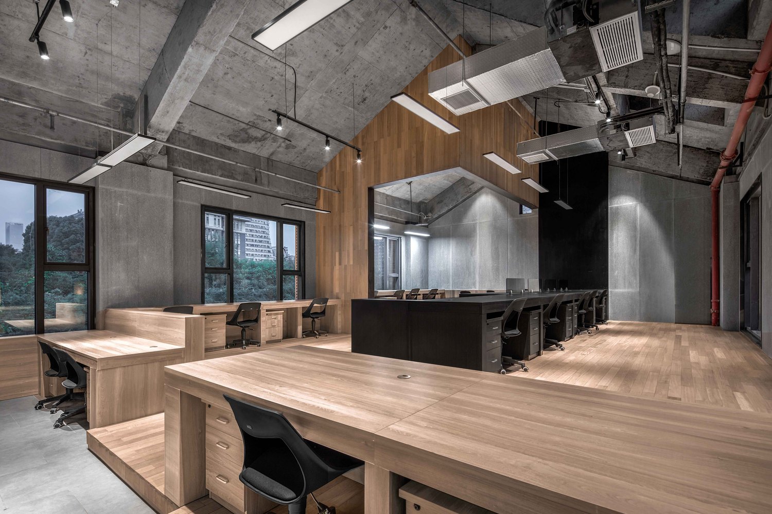 13_Coworking_Space_in_Building-2_1