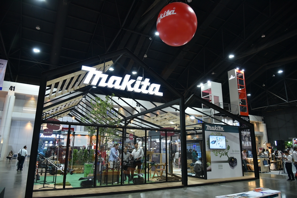 MAKITA