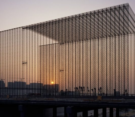 “The Portals” สถาปัตยกรรมของประตูทางเข้าในงาน World Expo 2020 ที่นครดูไบ