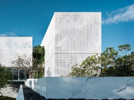 เหมือนจะทึบแต่ไม่ทึบ พบบ้านฟาซาดยักษ์กับไอเดียการก่อสร้างและออกแบบที่เป็นมิตรกับสิ่งแวดล้อม