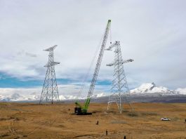 Zoomlion ภูมิใจเครนตีนตะขาบรุ่น ZCC1800H ทลายขีดจำกัดในโปรเจกต์ ติดตั้งหอส่งสัญญาณพื้นที่สูงในทิเบต
