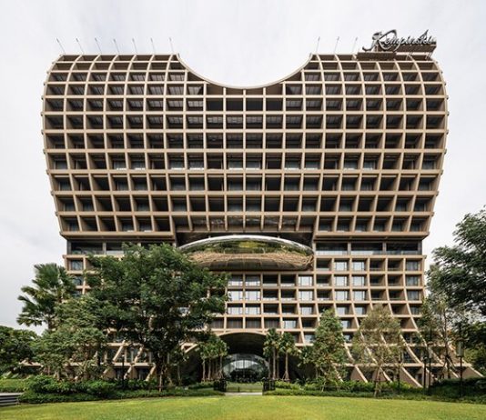 “Sindhorn Kempinski” โรงแรมลูกคลื่นแห่งใจกลางเมือง ผลงานการออกแบบของPLAN Architect