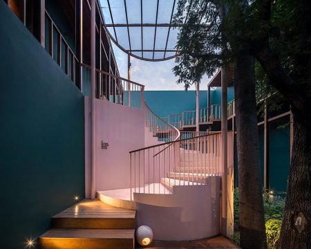 sala-samui-chaweng-beach-roadside-5-602f8f0f0aac0