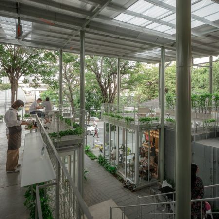 powwowwow-urban-backyard-bangkok-designboom-05