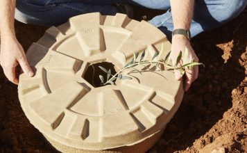 สุดยอดไอเดีย ‘Cocoon’ วัสดุปลูกต้นไม้ จากกระดาษรีไซเคิล ย่อยสลายง่ายเป็นมิตรกับสิ่งแวดล้อม