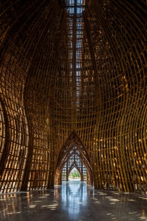 vo-trong-nghia-architects-bamboo-welcome-centre-grand-world-phu-quoc-vietnam-architecture_dezeen_2364_col_3-scaled