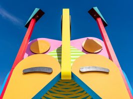 เรียนรู้เรื่องสีไปกับสถาปัตยกรรมสดใสของ Adam Nathaniel Furman