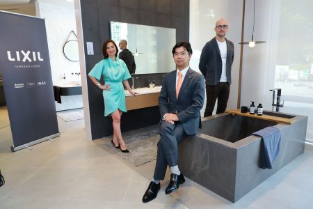 ผู้บริหารทั้ง 3 ท่านของลิกซิล คอร์ปอเรชัน เอเชีย