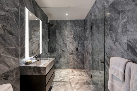 lookbook-marble-bathrooms-dezeen-interiors_dezeen_2364_col_1