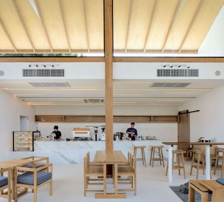 chirp-cafe-and-chat-space-flat12x_9