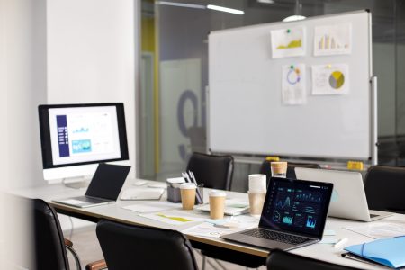 modern-equipped-computer-lab