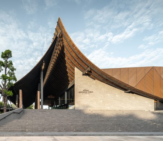 “คีรีธารา” ร้านอาหารไทยโบราณ สื่อความเป็นไทยผ่านสถาปัตยกรรมโดย IDIN Architects