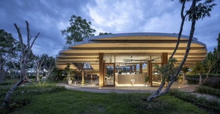 the-pomelo-amphawa-cafe-looklen-architects_6